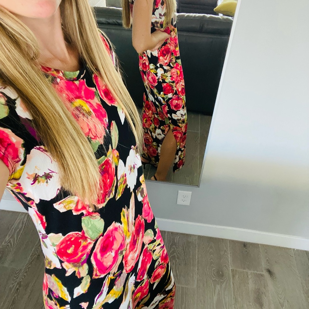 Maxi Floral Dress, butter soft material, Dillard’s, size L (I’m 5’8” 120lbs)